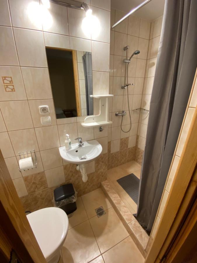 Pokoje Goscinne Maja Bialka Tatrzanska Buitenkant foto
